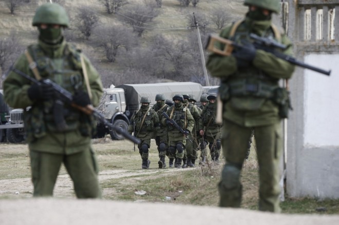 Russian Troops Invade Crimea, 1 Killed as Commander ‘Taken’