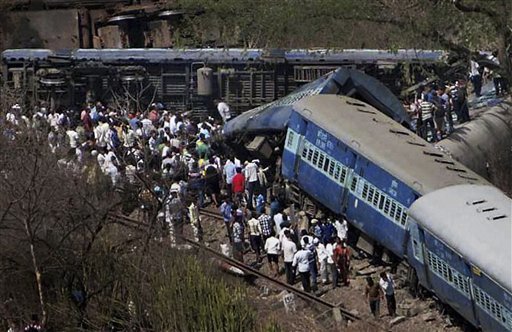India Train Accident Kills 18 Injures Over 100