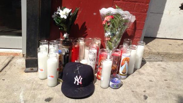 New York Police Chokehold Eric Garner Leading to His Heart Attack and Death
