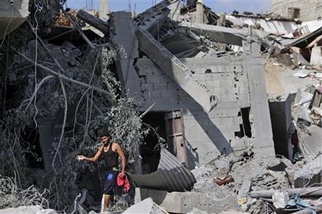 The fighting in Gaza Strip destroys homes of citizens