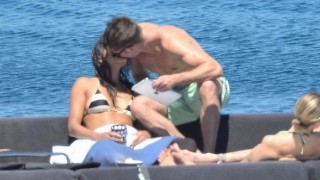 entertainment, zac efron, michelle rodriguez, kissing, dating italy