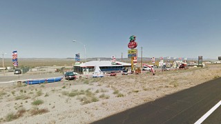 u.s., Girl Accidentally Kills Arizona Instructor Charles Vacca With Uzi Spurs Debate of Guns and Kids