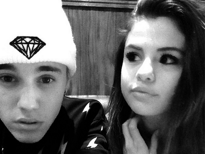 Justin Bieber and Selena Gomez Enjoy Vacation in Canada
