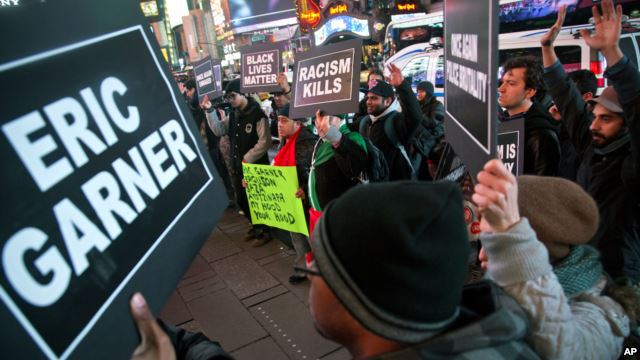 Police in Eric Garner Case Say They Are the Ones Being Victimized