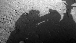 A photo released by NASA appears to show a man on Mars, but it only confirms the scientific phenomenon of pareidolia