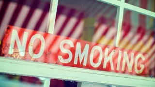 No smoking sign in store