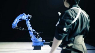 Robot Samurai Versus Human Samurai Engage In Iaido Competition