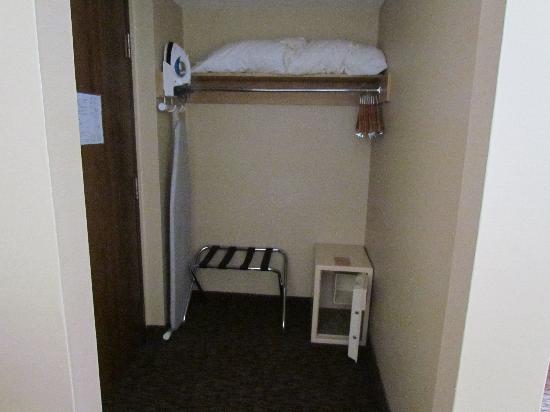 Example of a Howard Johnson safe.